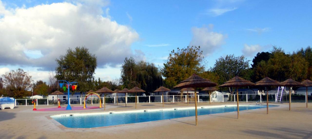 Camping les charmettes- Les Mathes Extérieur photo