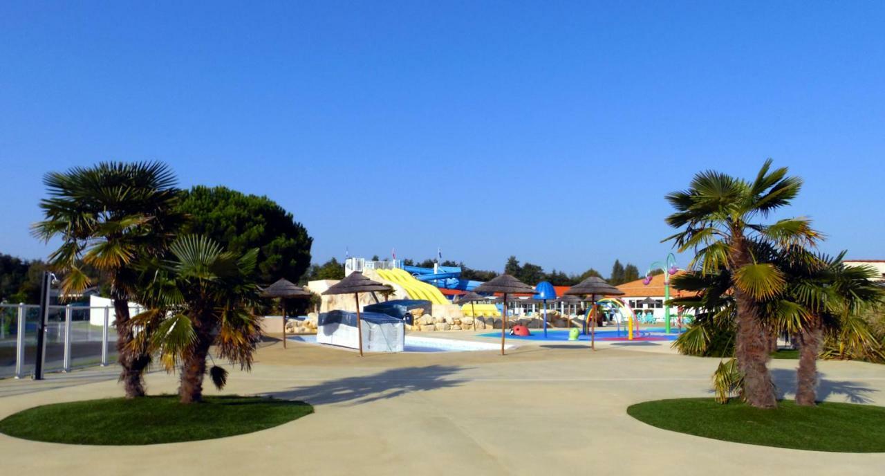Camping les charmettes- Les Mathes Extérieur photo